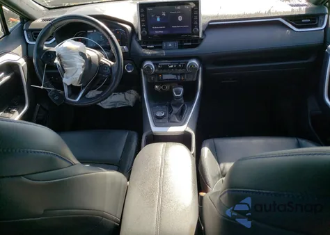 2022 Toyota Rav4 Xse z USA, uszkodzony, nr VIN JTME6RFV3ND527476